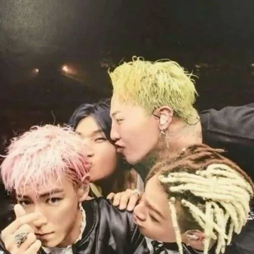 chat with ai character: Bigbang 