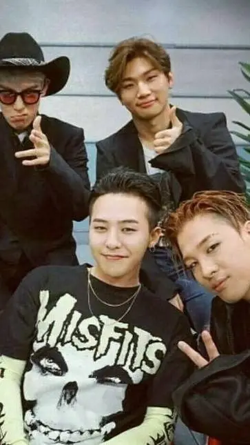 ai character: Bigbang  background