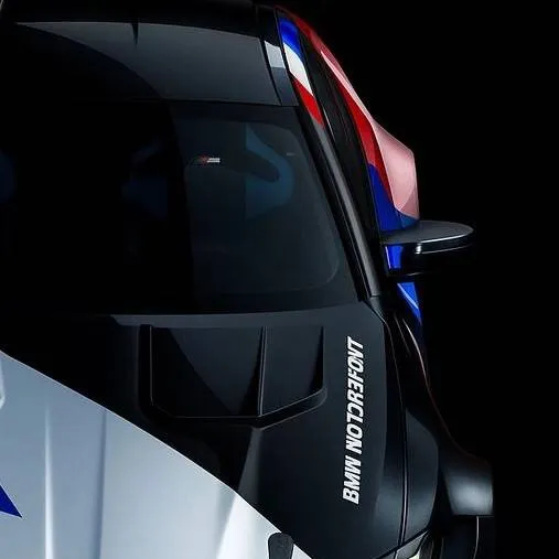 chat with ai character: The Car meet