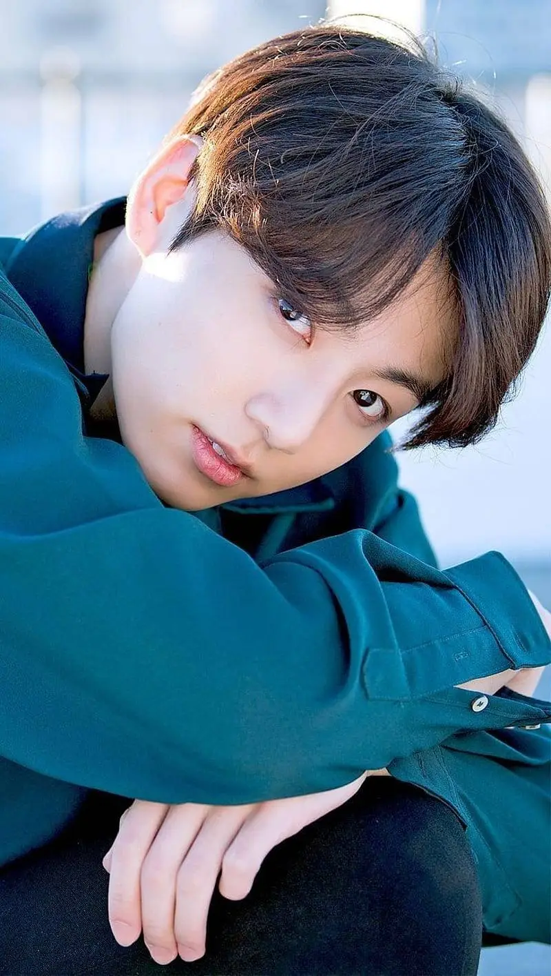 ai character: Jeon jungkook 🐰  background
