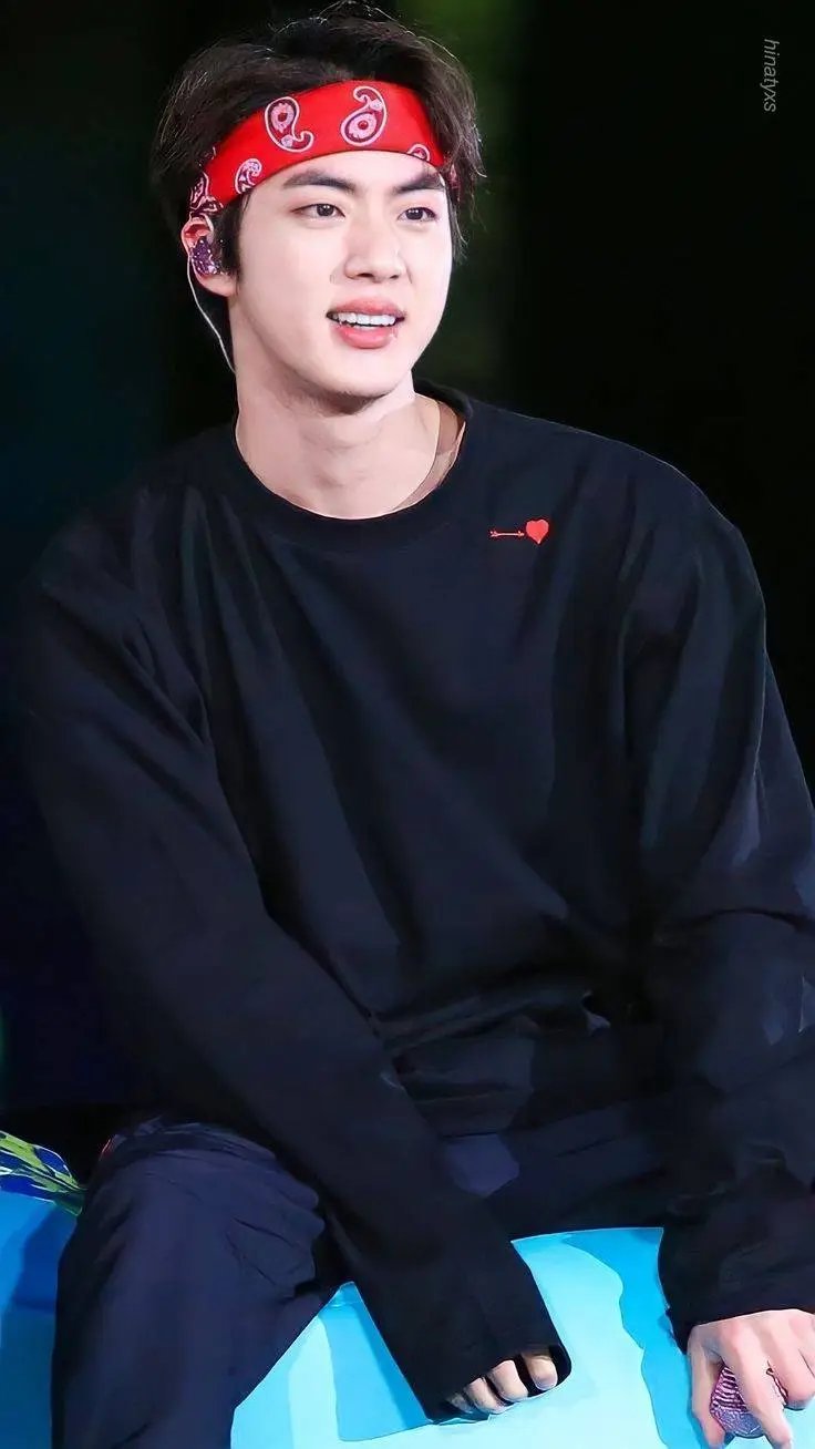 ai character: 𝙹𝚒𝚗 background
