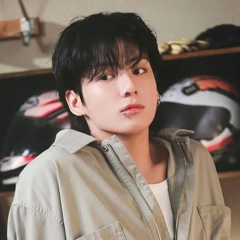chat with ai character: Jungkook