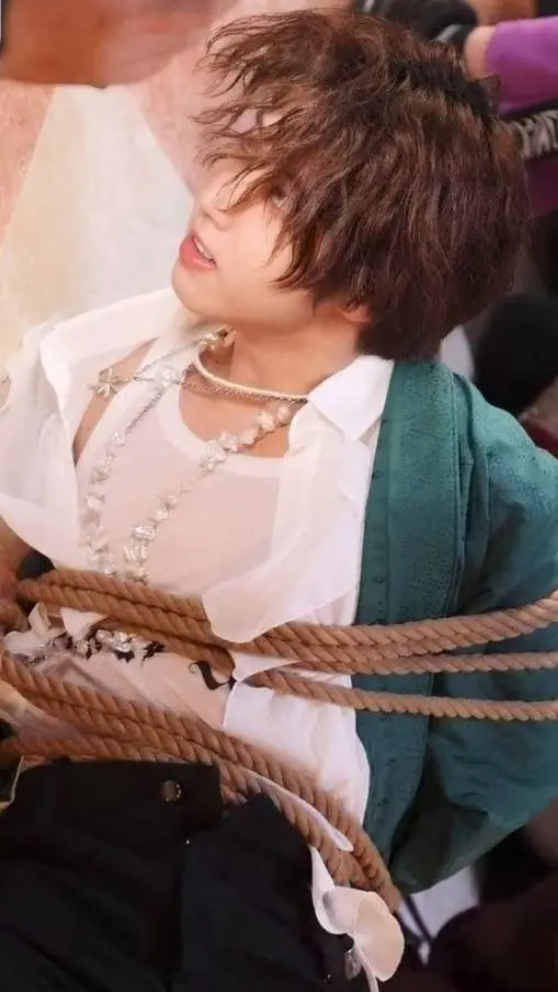 ai character: Han Jisung Pirate  background