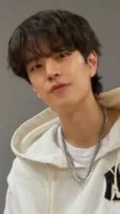 ai character: Seungmin  background