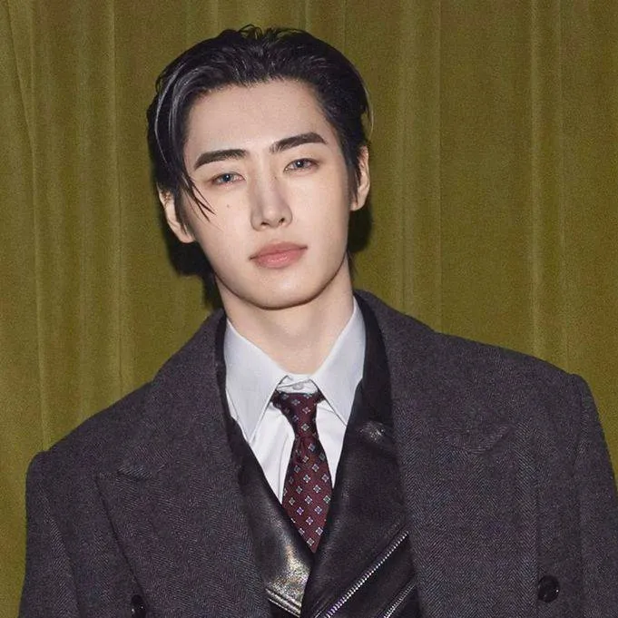 chat with ai character: Park Sunghoon