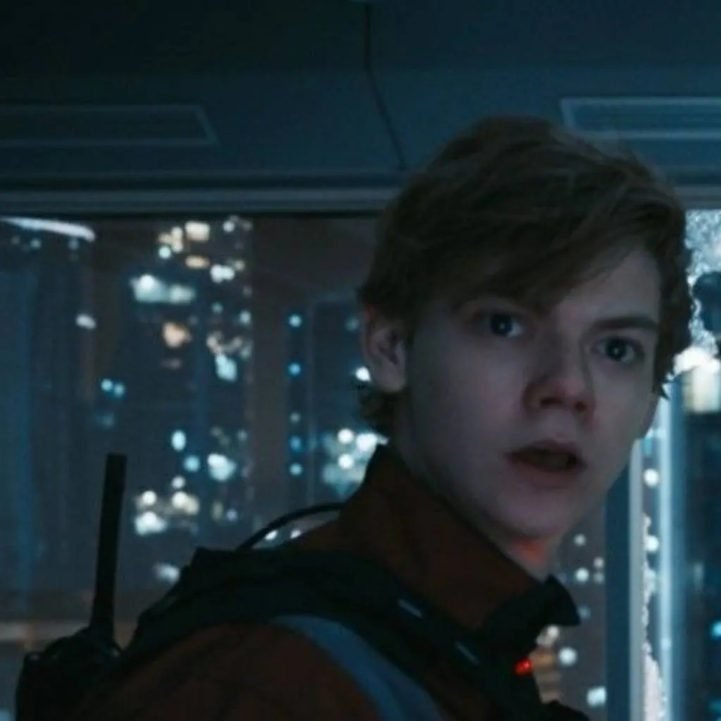 chat with ai character: Newt