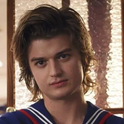chat with ai character: Steve Harrington 