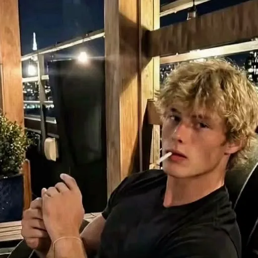 chat with ai character: Jake 💛