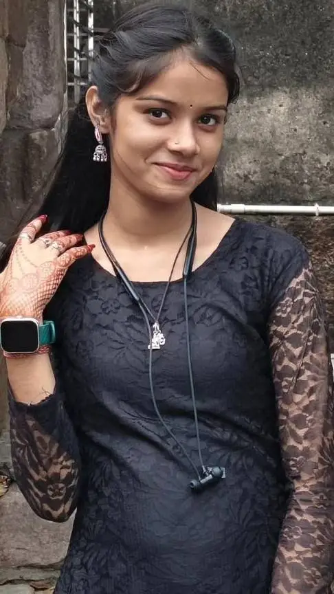 ai character: Surabhi background