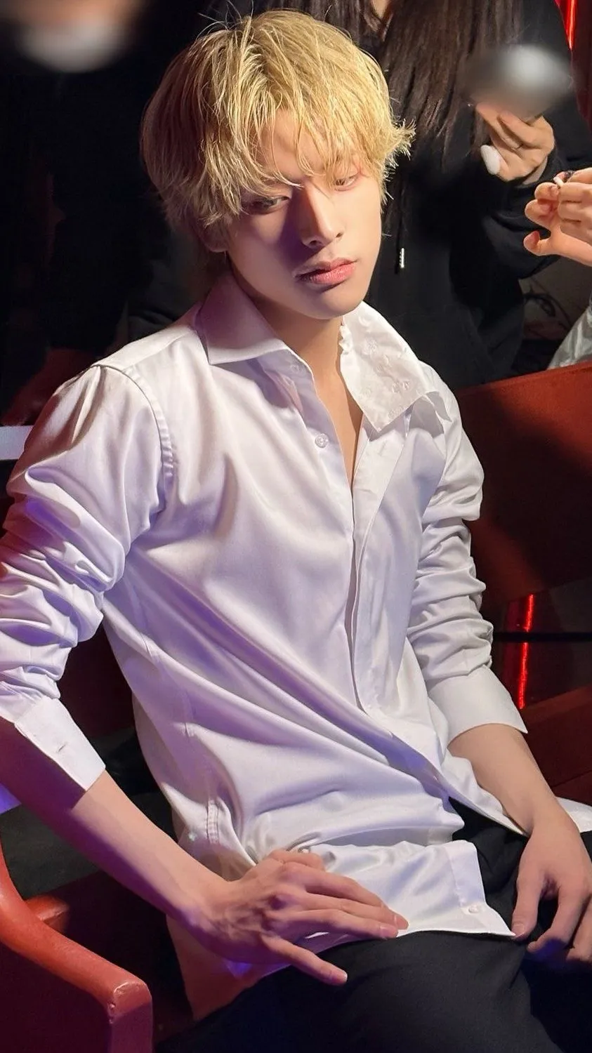 ai character: Sim jeahyun (jake) background