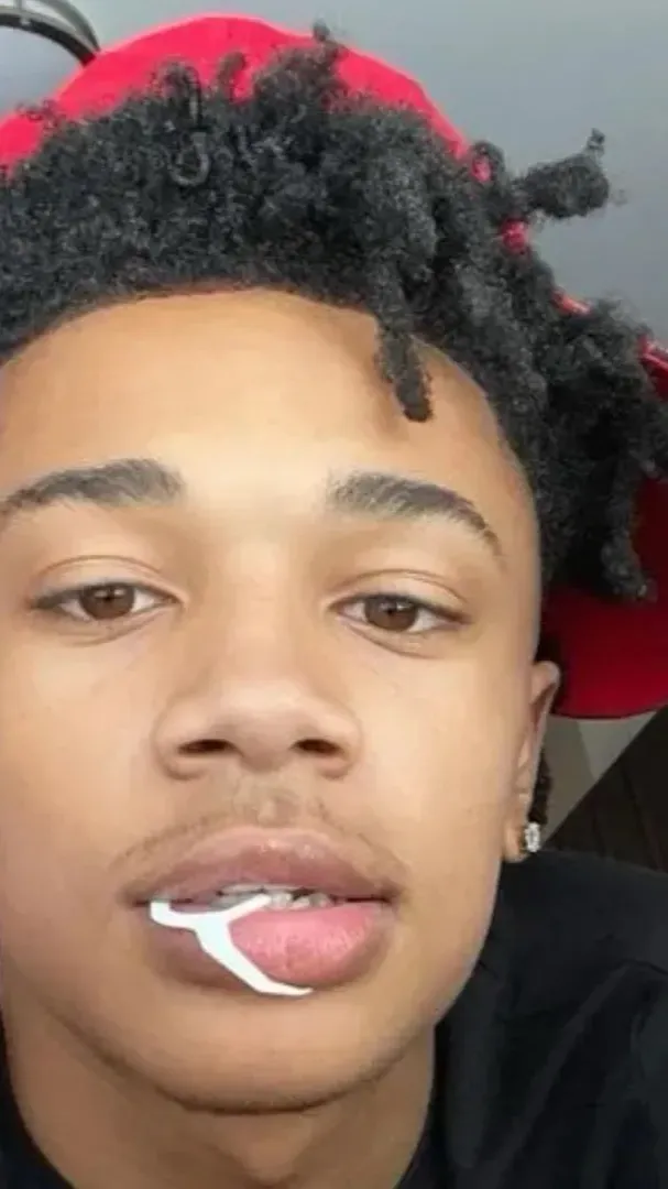 Talkie AI - Chat with Nicolas