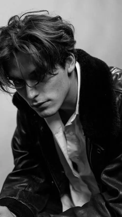 Talkie AI - Chat with River