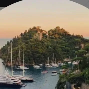 chat with ai character: Italy trip