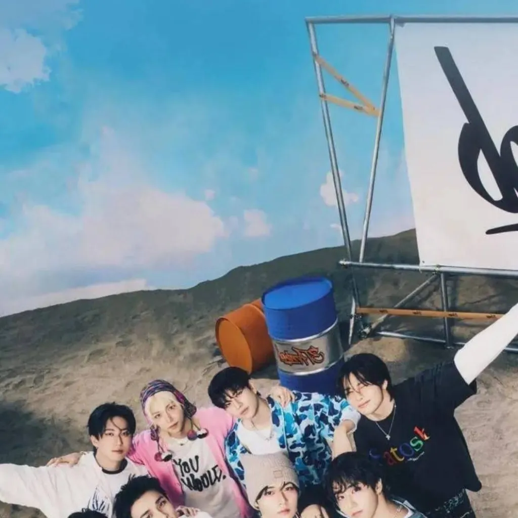 chat with ai character: Stray Kids