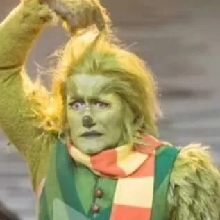 chat with ai character: the grinch