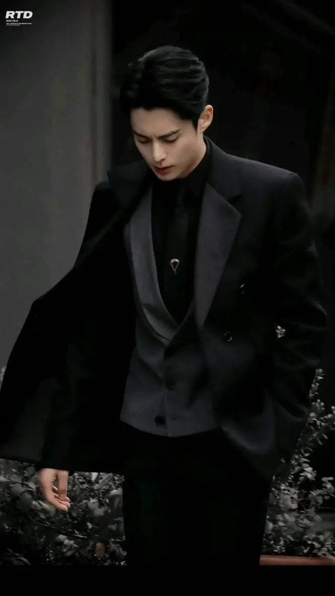 ai character: Dylan Wang   background