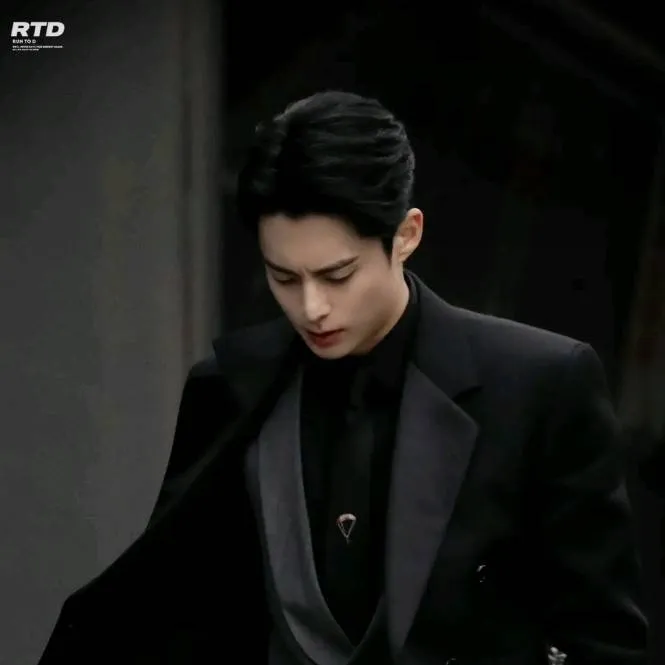 chat with ai character: Dylan Wang  
