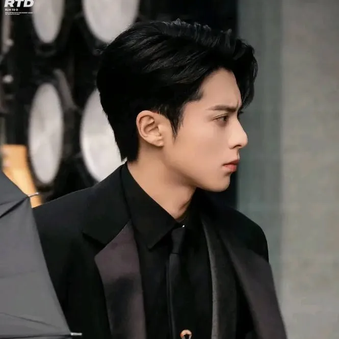 chat with ai character: Dylan Wang 