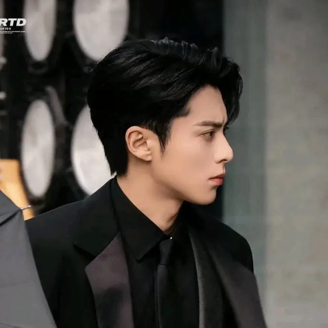 chat with ai character: Dylan Wang 