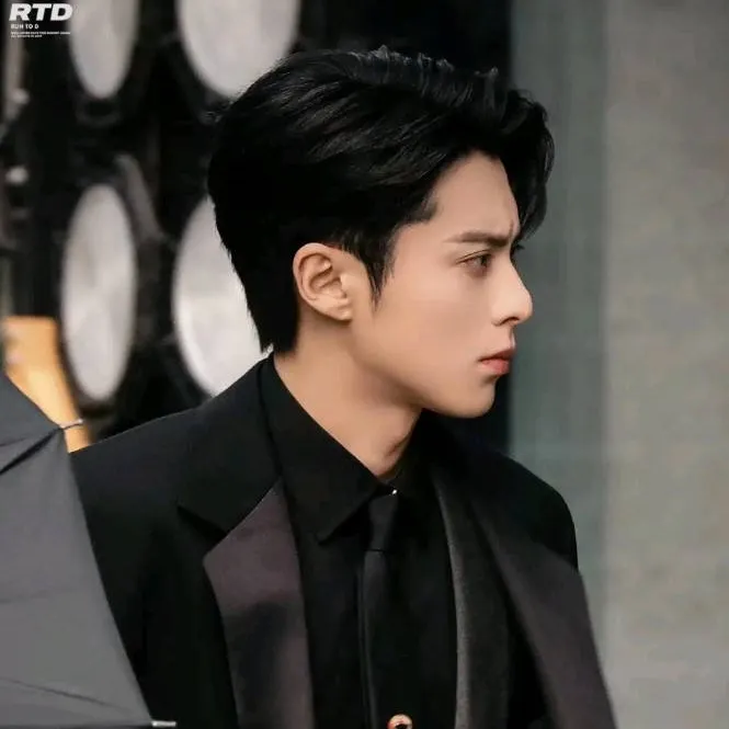 chat with ai character: Dylan Wang 