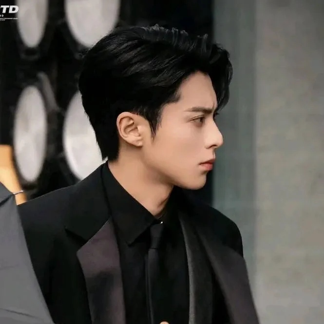 chat with ai character: Dylan Wang 