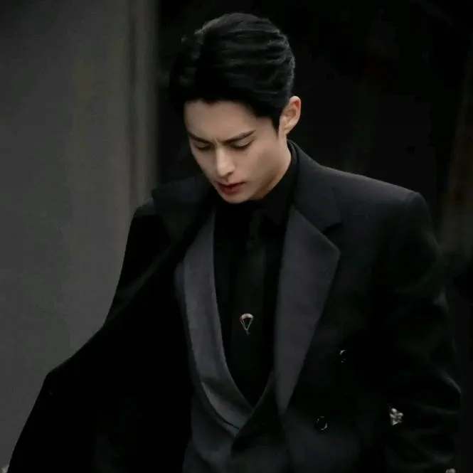 chat with ai character: Dylan Wang 