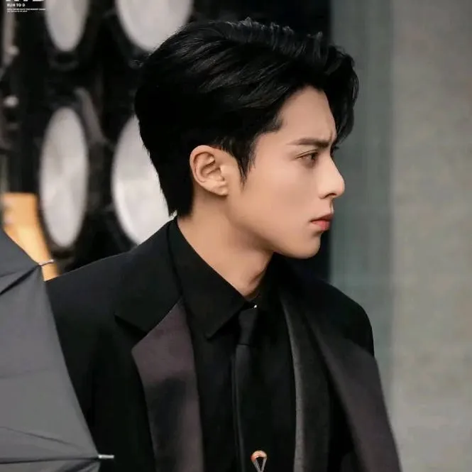 chat with ai character: Dylan Wang 