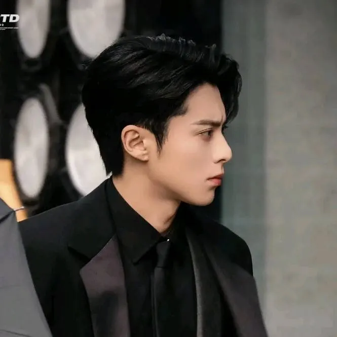 chat with ai character: Dylan Wang 