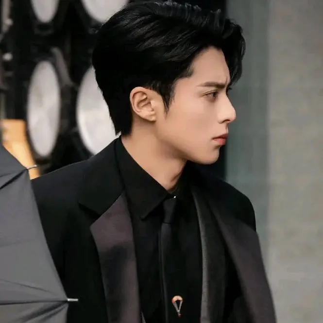 chat with ai character: Dylan Wang 