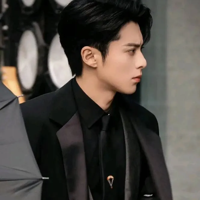 chat with ai character: Dylan Wang 