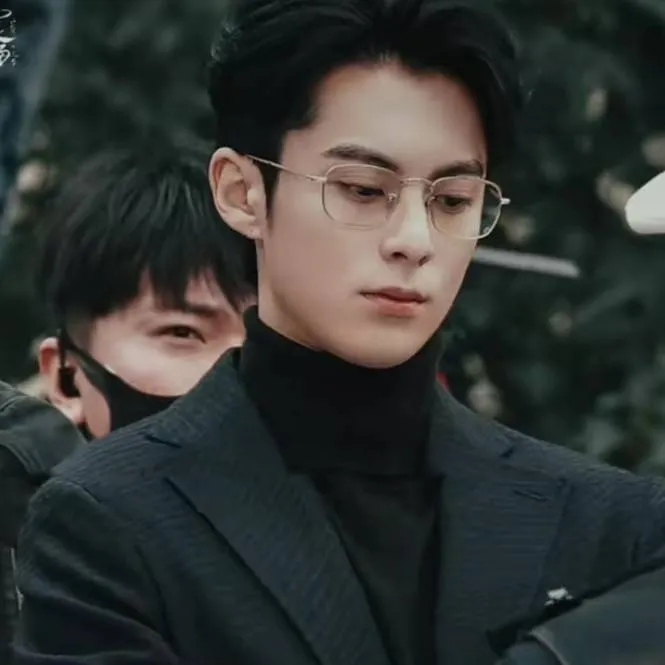 chat with ai character: Dylan Wang 
