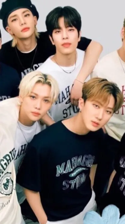 Talkie AI - Chat with Stray Kids 