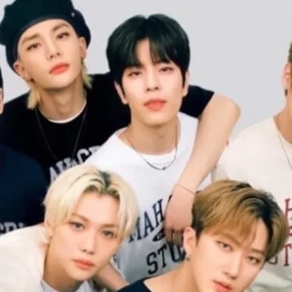 chat with ai character: Stray Kids 