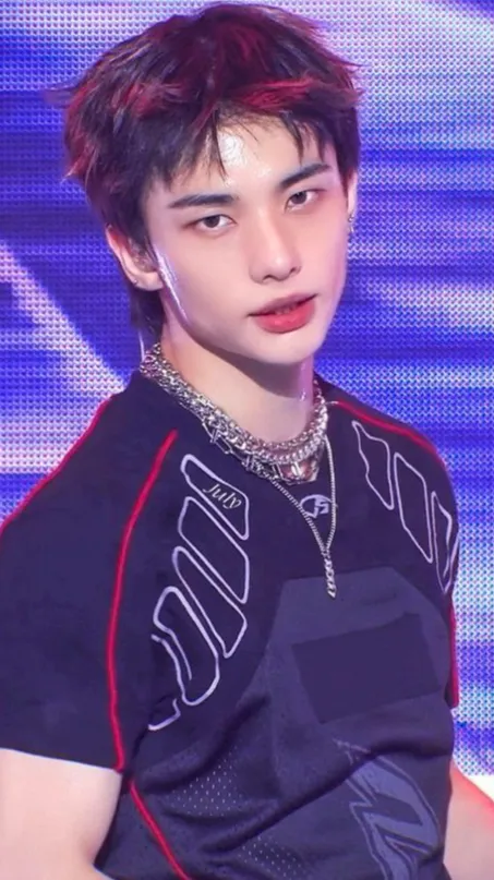 ai character: Hyunjin background