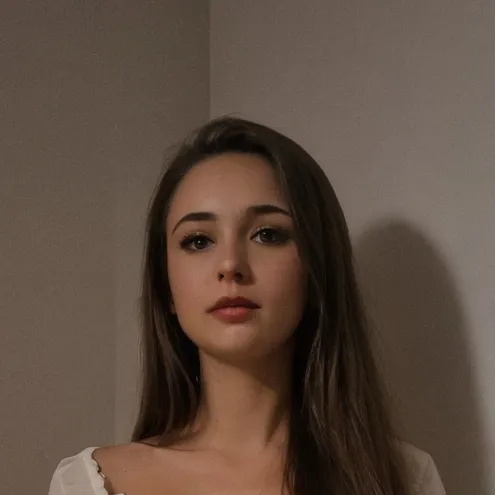 chat with ai character: Джулия
