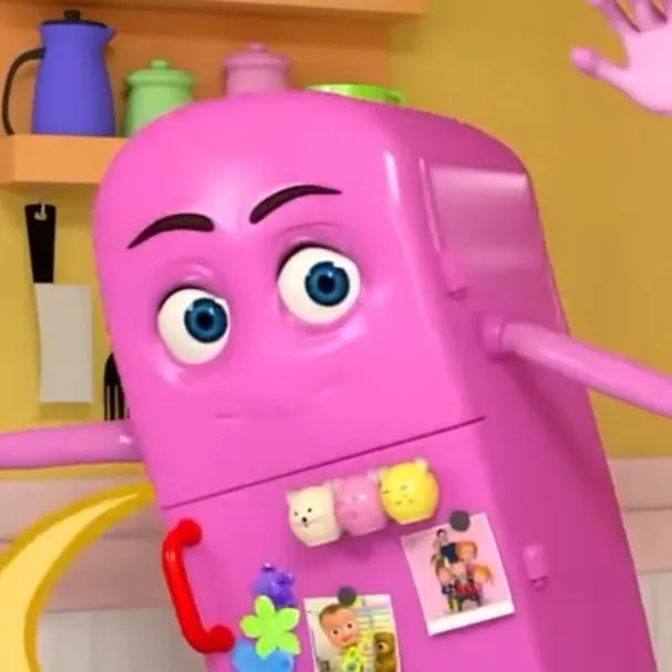 chat with ai character: Refrigerator