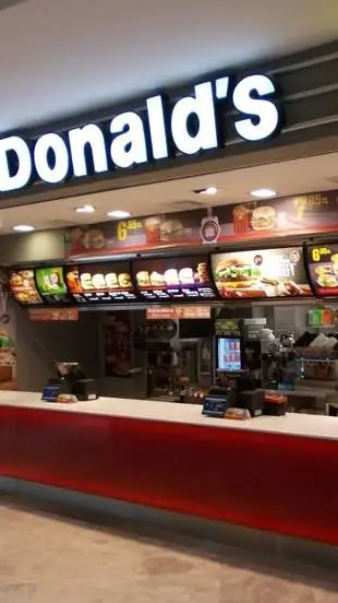 ai character: MHA MCDONALD'S 🍔 background