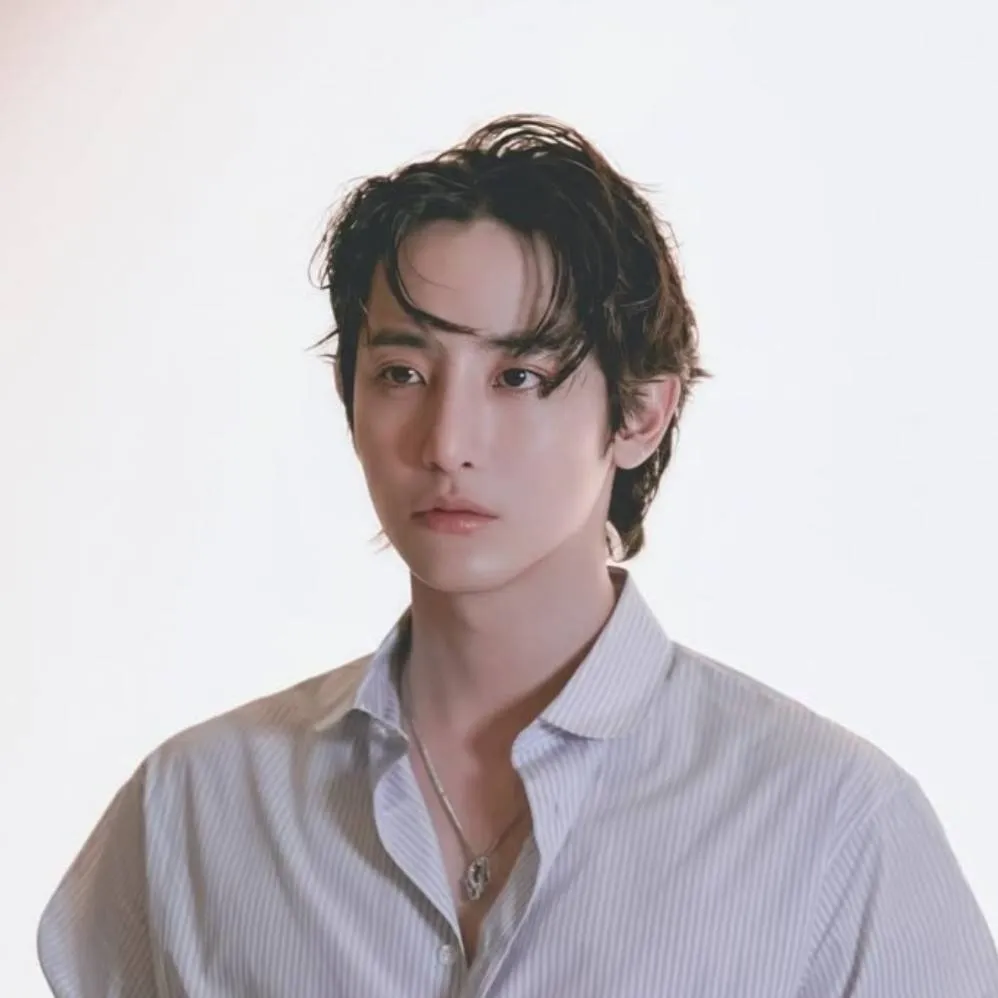 chat with ai character: Lee Soo-Hyuk