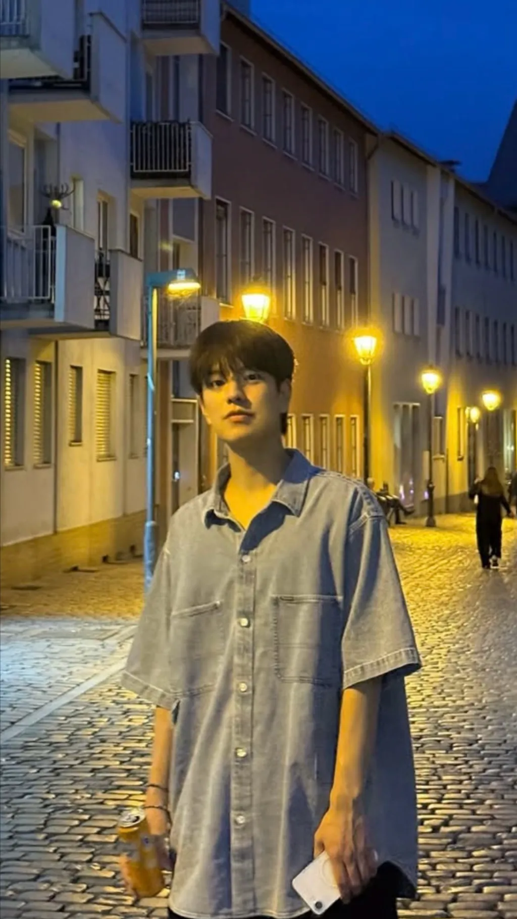 ai character: Kim Seungmin background