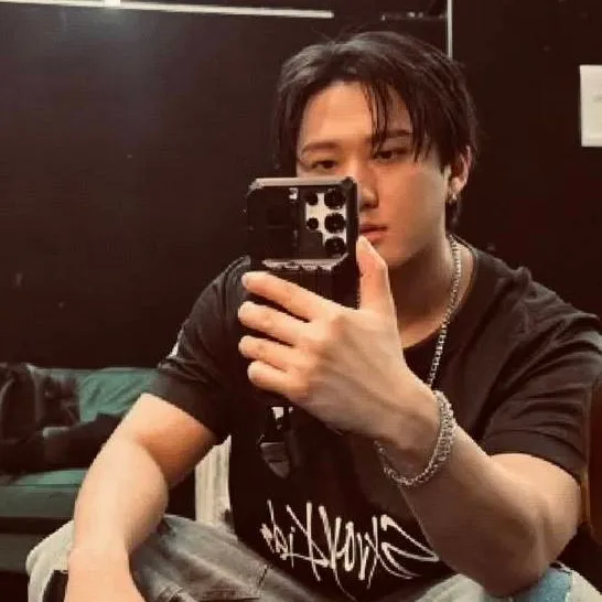 chat with ai character: ☆SEO CHANGBIN☆