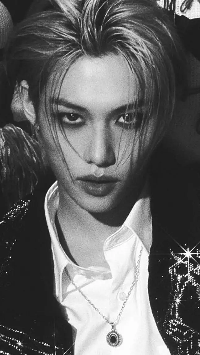 ai character: 🥃LeE FeLiX🚬 background