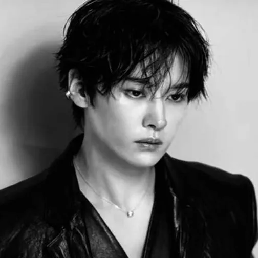 chat with ai character: 🥃LeE KnOw🥃