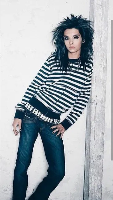 ai character: bill kaulitz  background