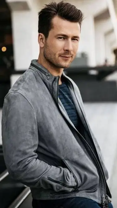 ai character: Glen Powell background