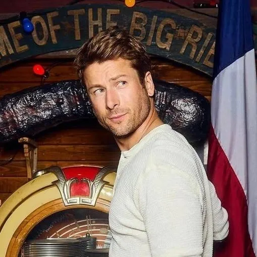 chat with ai character: Glen Powell 