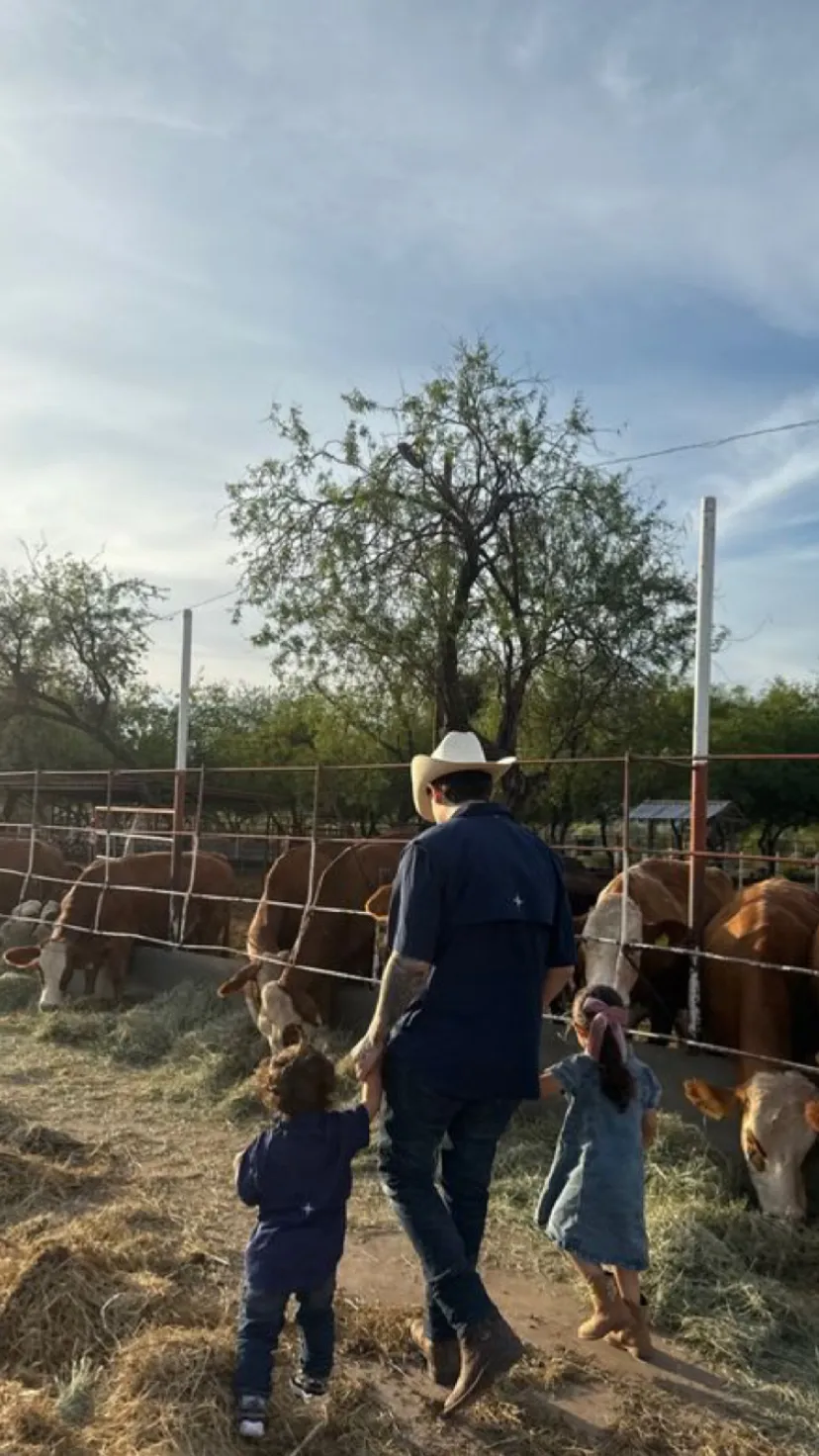 Talkie AI - Chat with Ranch Family 