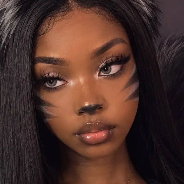 chat with ai character: Nyx (dark fox)