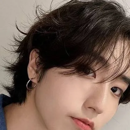 chat with ai character: han k drama