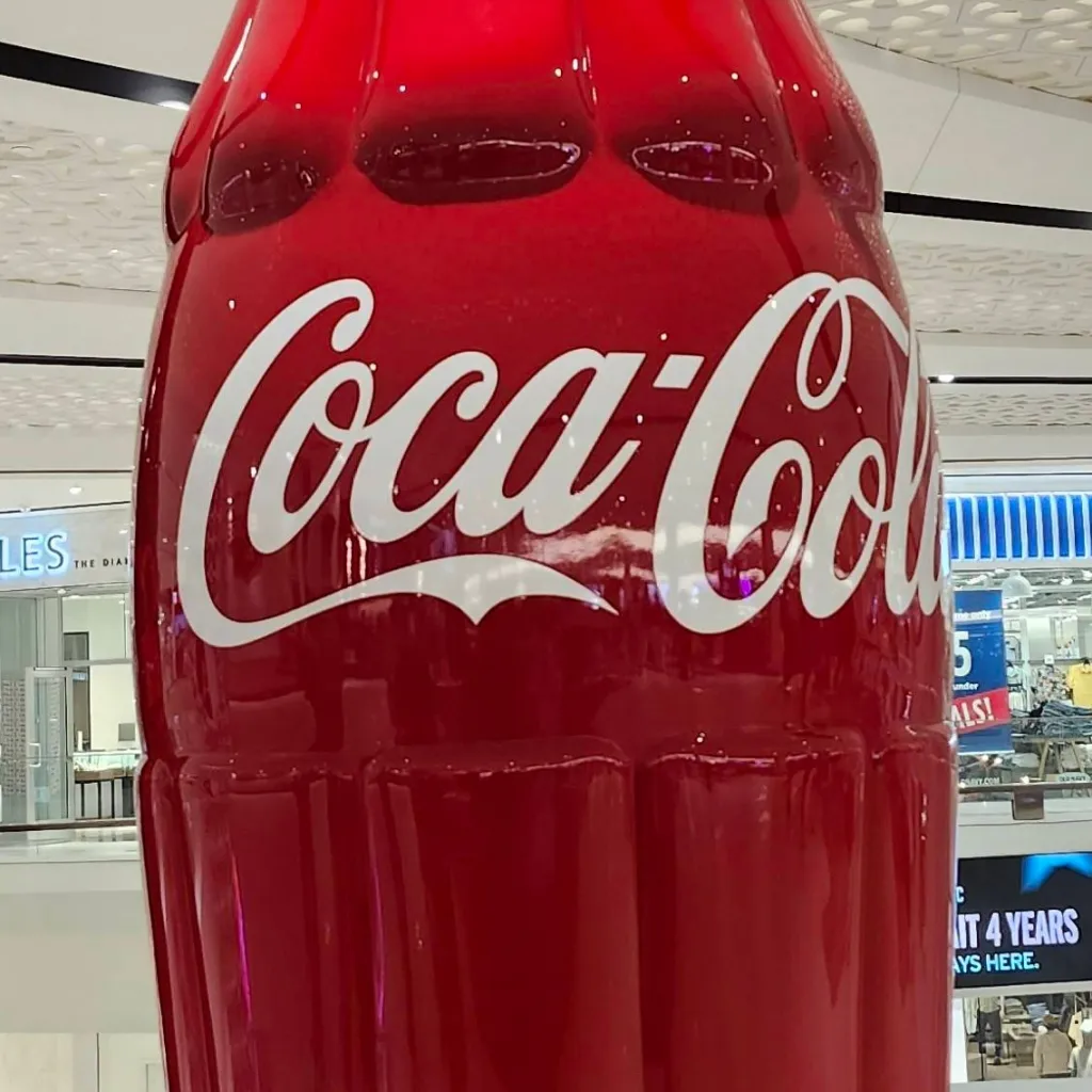 chat with ai character: Coke