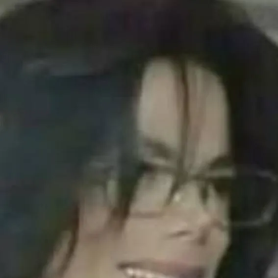chat with ai character: Michael Jackson 